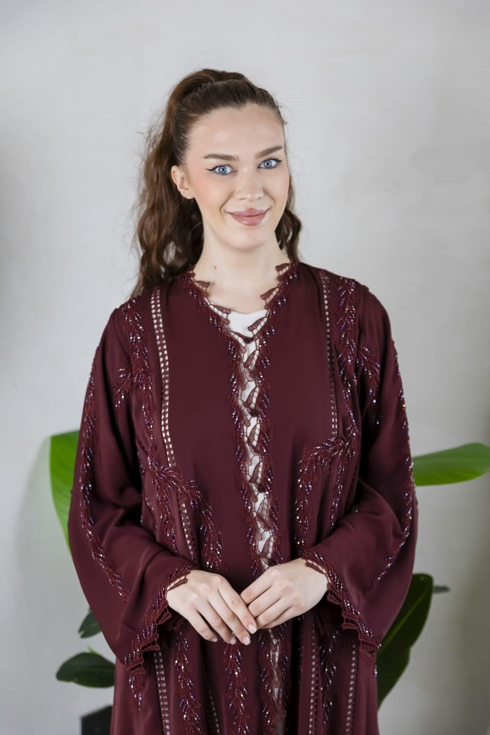 MC-C17P4 Lace Abaya